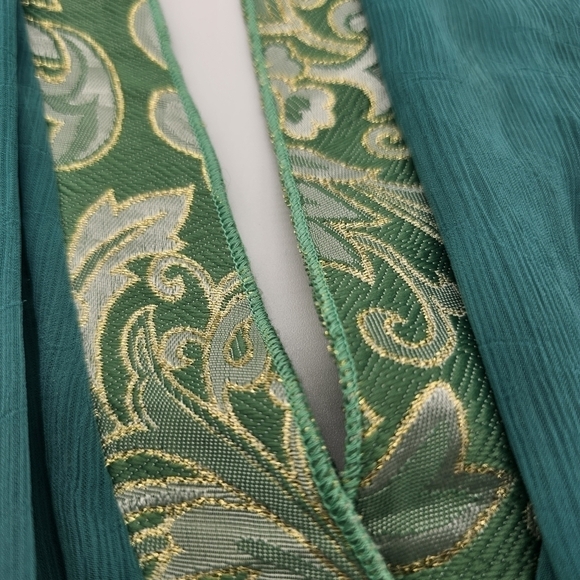 Women's Deep V Kimono Wide Sleeve Top, Size S - Picture 9 of 13